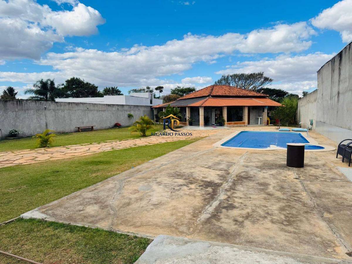 Casa na Etapa 4 do Mansões Entre Lagos | Laje e Piscina Aquecida - Ricardo Passos - Corretor de Imóveis